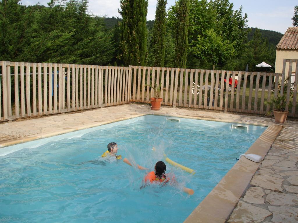 Chambres D'Hotes Aux Tournesols Malaucène Habitación foto